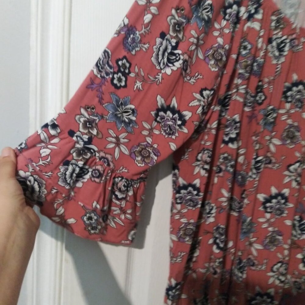 Womens blouse - Picture 4 of 5